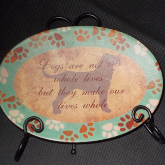 Dog display dish on stand with saying home decor - Picture 4 of 4